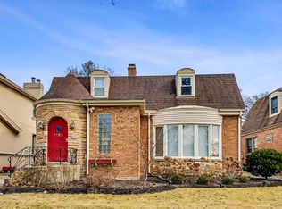 1123 Fortuna Ave, Park Ridge, IL 60068