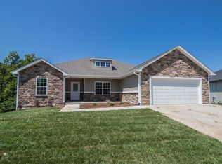 3604 Longfords Mill Dr #D, Columbia, MO 65203