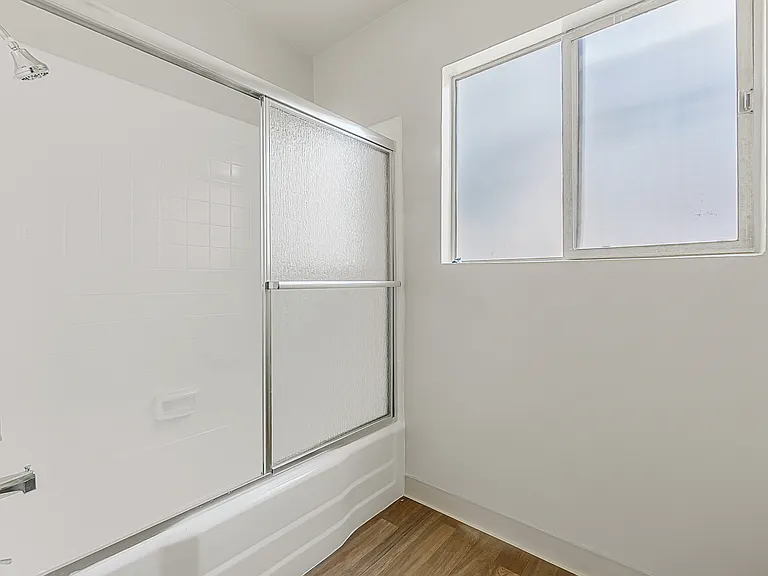 Molanda Palms Apartments — Photo 6