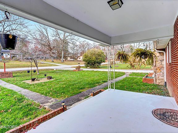 4th image of 116 Malver Dr