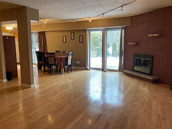 5th image of 2727 Lakeshore Dr #A3