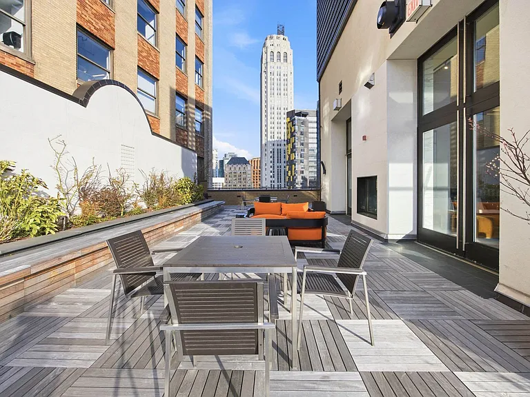 40 Broad St #22D — Photo 12