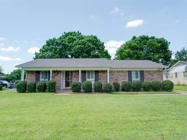 615 Oxford Dr, Sherman, TX 75092