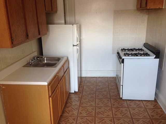 1st image of 3018 30th Ave