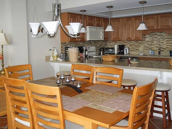 Kitchen-Dining Area