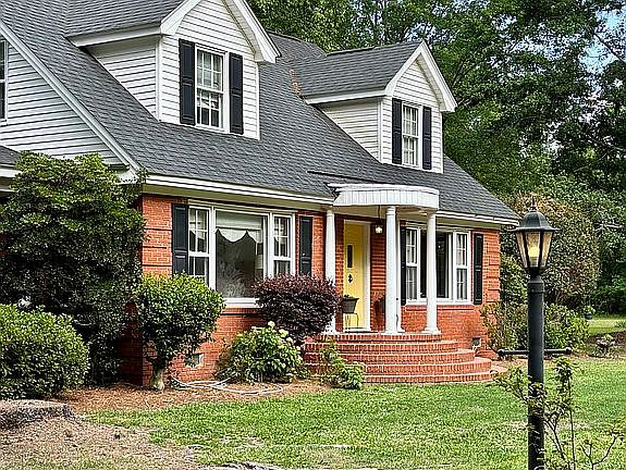 2nd image of 1855 Queen Chapel Rd