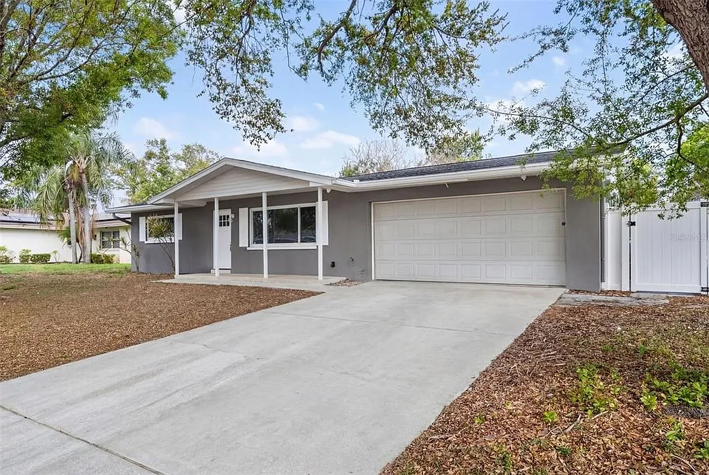 5 bed, 2.0 bath, 1916 sqft, $3,999 — Photo 1