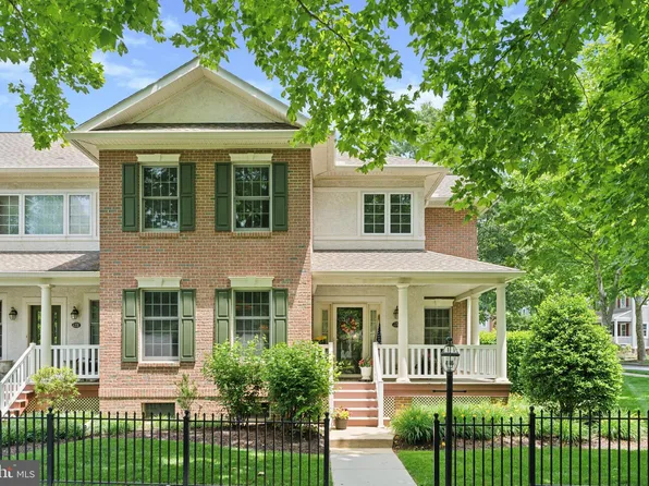 176 Windgate Dr, Chester Springs, PA 19425