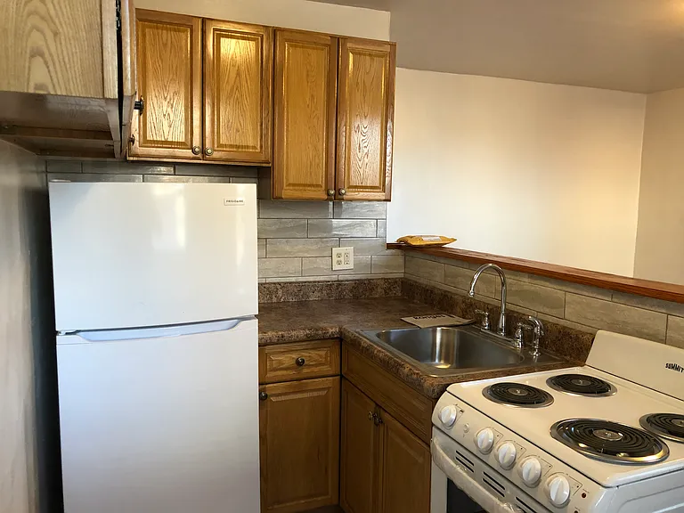 4725-4727 Chester Ave #A4 — Photo 2