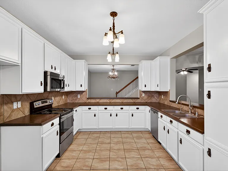 105A Southview Dr — Photo 16