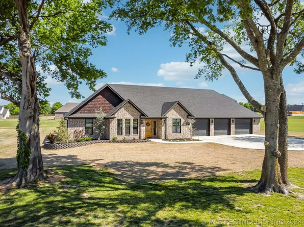 1578 E Dawson Dr, Fort Gibson, OK 74434