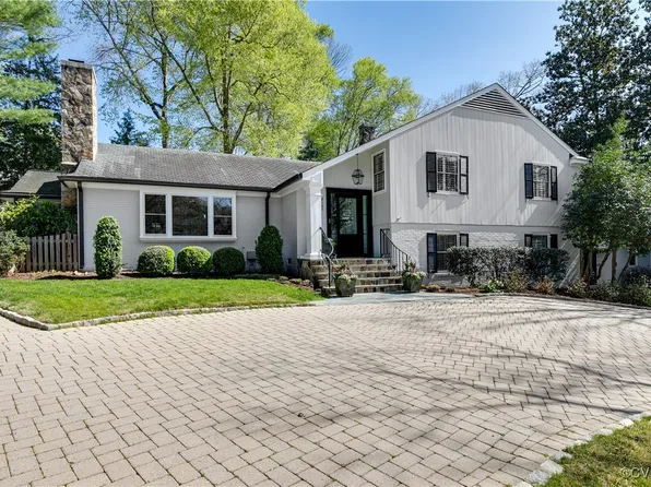 8107 Kingston Rd, Henrico, VA 23229