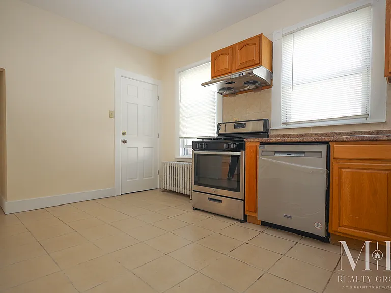 110 Murdock St #2 — Photo 5