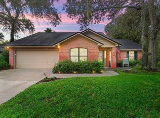628 Trumpet Vine Ct, Jacksonville, FL 32225
