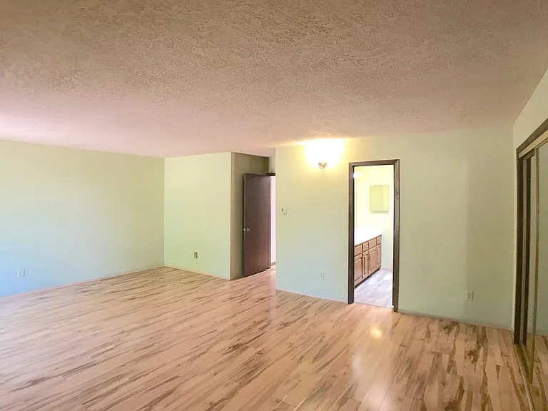 1099 Carmel Rd — Photo 17