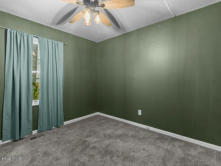 605 Winchester Rd — Photo 22