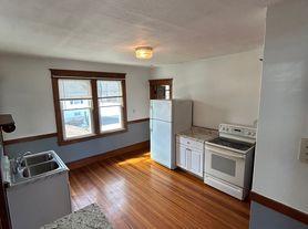 51 Harrison Ave, Chicopee, MA