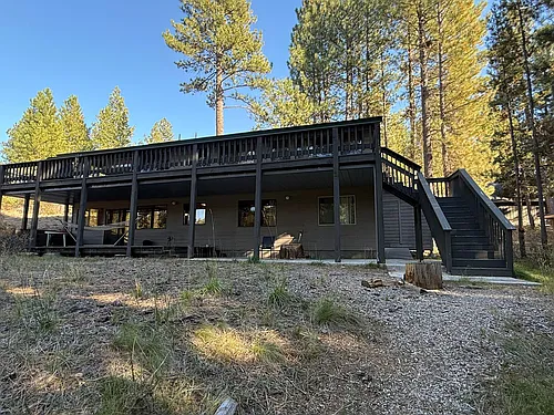 17066 Cooper Dr Photo 1