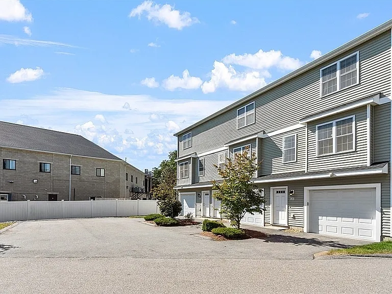 311 Littleton Rd #20 — Photo 4