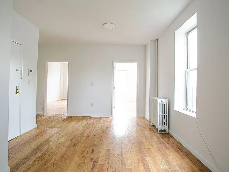 453 Irving Ave #1 — Photo 9