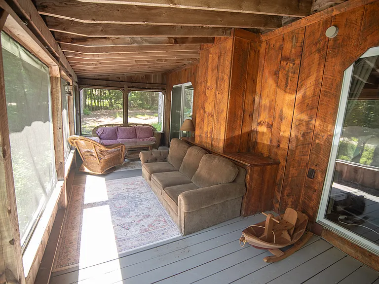 108 Ashuelot Dr — Photo 12