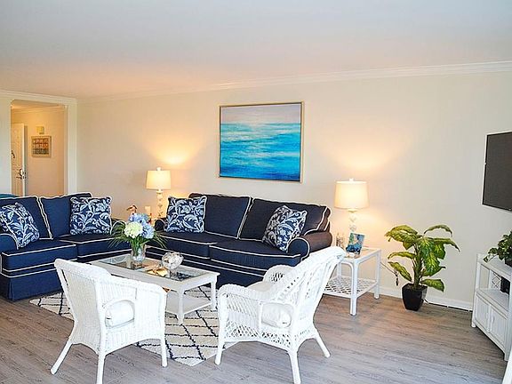 2nd image of 1700 Ocean Dr APT 202