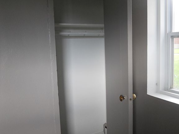 4th image of 65 Linda Dr APT 2