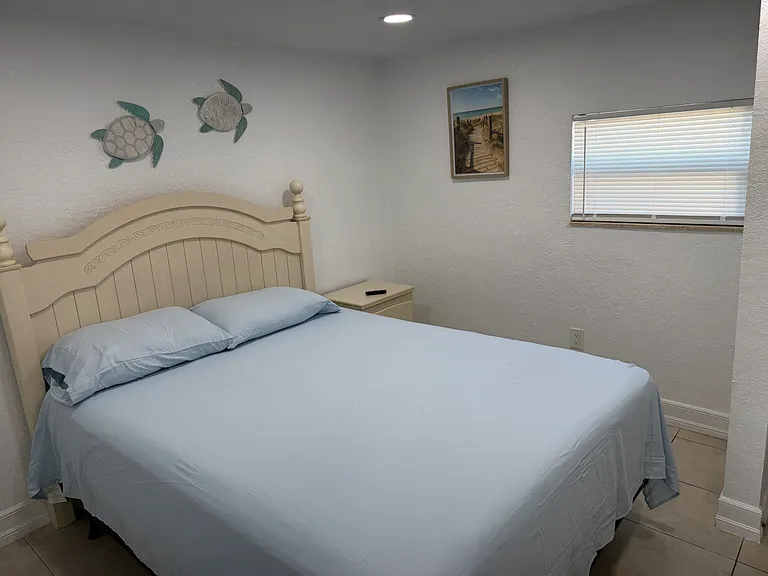 701 SE Bahama Ave — Photo 7