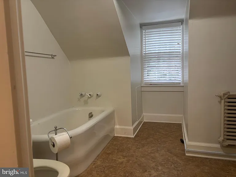 1121 Spring Grove Ave — Photo 18