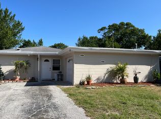 10471 Kumquat Ln, Seminole, FL 33772