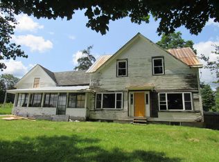 12 Baraw Rd, Lowell, VT 05847
