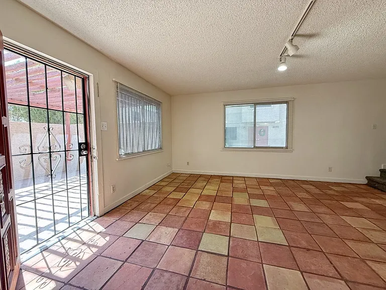 4031 W Mesquite Ln — Photo 22