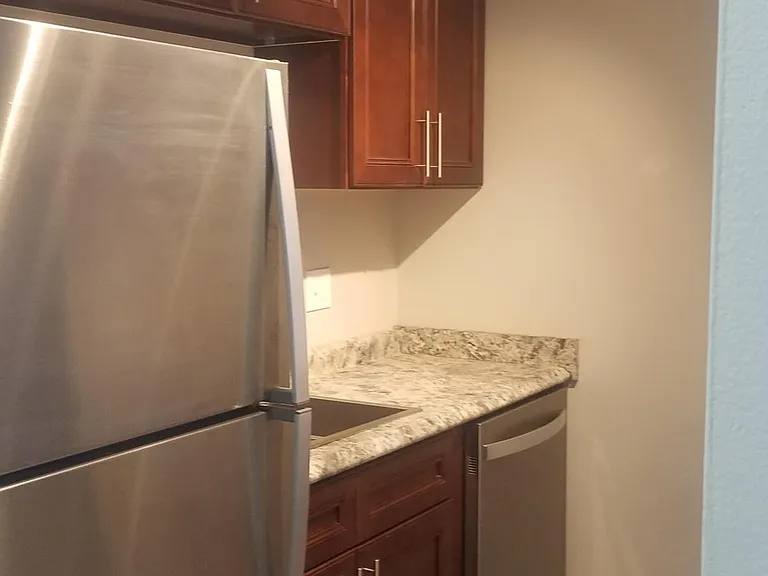 2320 S Grand Blvd #200 — Photo 3