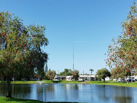 2nd image of 291 Lake Dr
