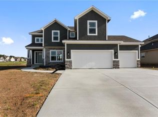 2005 NE 113th St, Kansas City, MO 64155