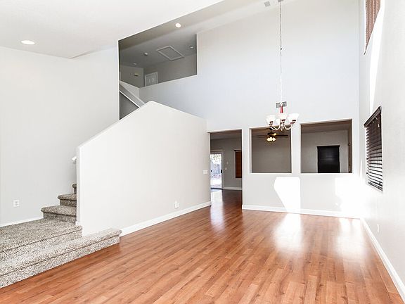 3rd image of 5429 Royal Yacht Way
