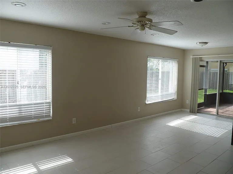 8820 SW 13th St — Photo 3