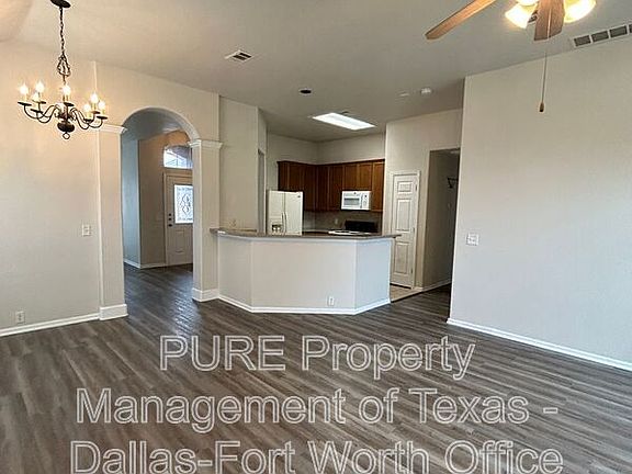 5th image of 625 Spanish Oak Ct