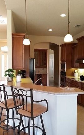 3rd image of 56 Longfellow Dr
