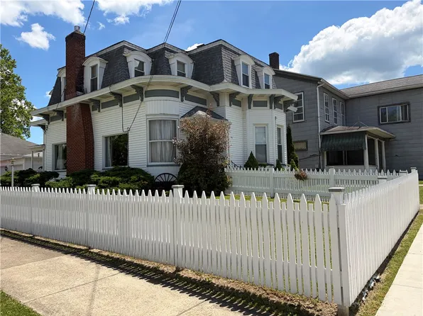 70 Lake St, Stoneboro, PA 16153
