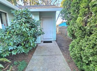 9527 SE 32nd Ave, Portland, OR