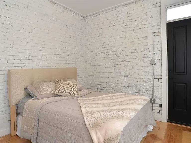1715 Locust St #1 — Photo 11