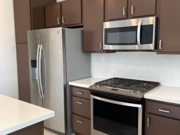 4th image of 10234 Sourwood Ave