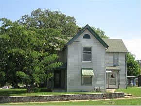 2nd image of 730 Olive St