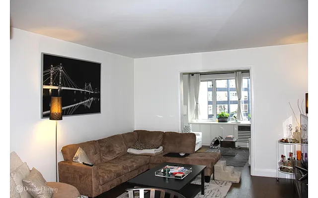 Rented by Douglas Elliman | media 16