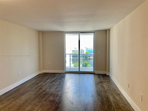 5th image of 7928 West Dr APT 803