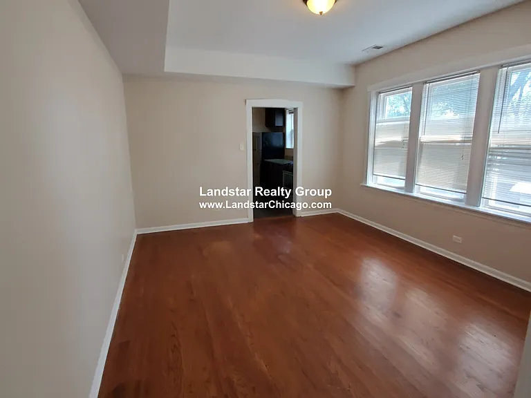 4451 N Hamlin Ave #A — Photo 10