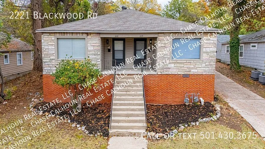 2 bed, 1.0 bath, 1008 sqft, $1,195 — Photo 2