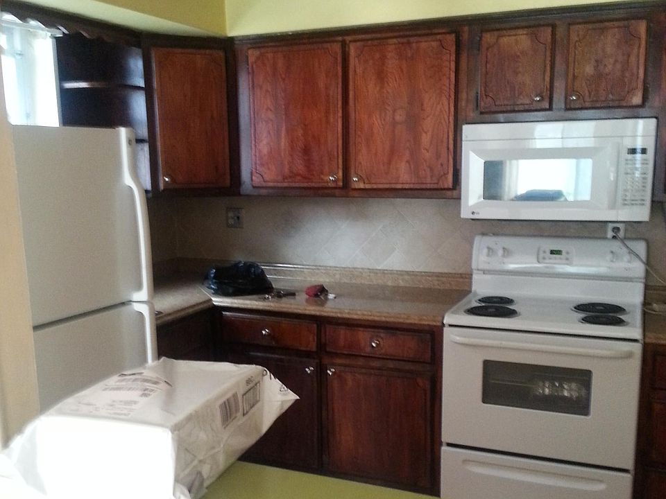 1st image of 2552 127th St Floor 1