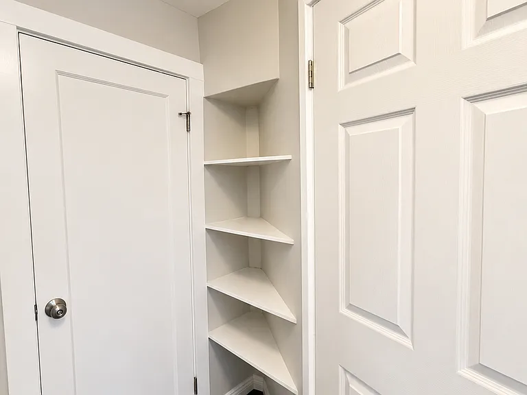 198 Willits St — Photo 10